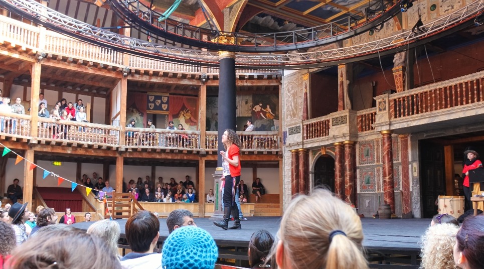 Palco do Globe Theatre (Foto: divulgação)