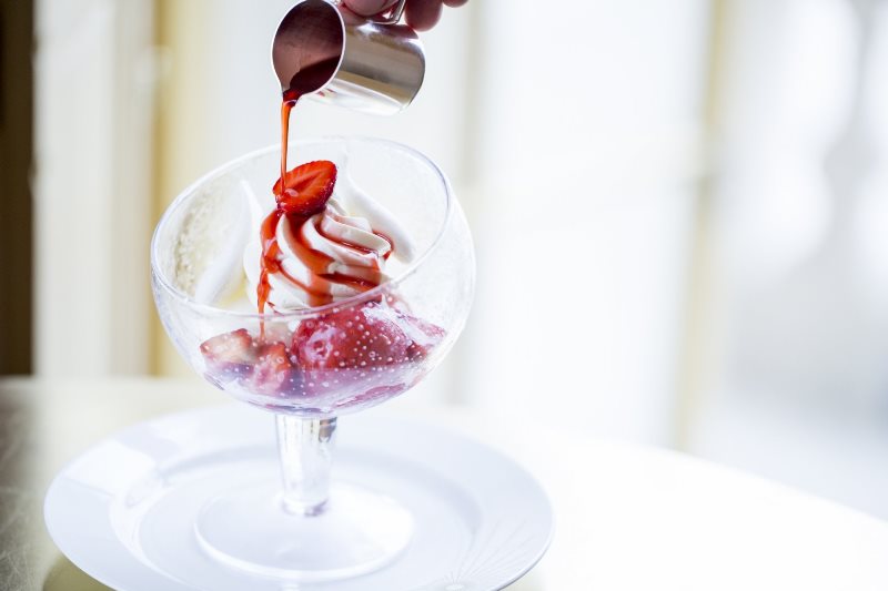 Vacherin, sobremesa com frutas vermelhas (Foto: Pierre Monetta)