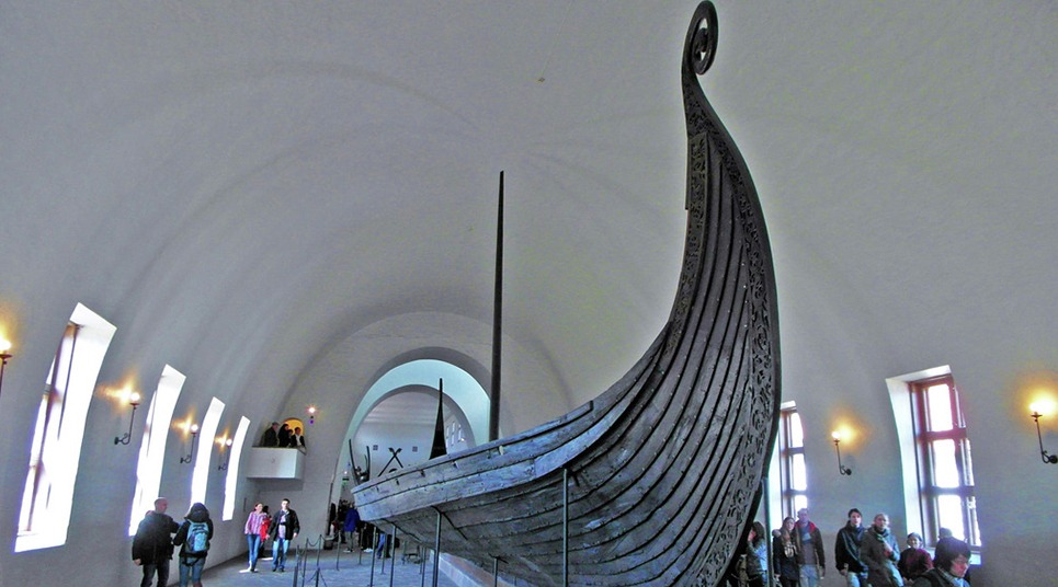 O Museu do Barco Viking conserva artefatos históricos e originais da vida dos antigos vikings