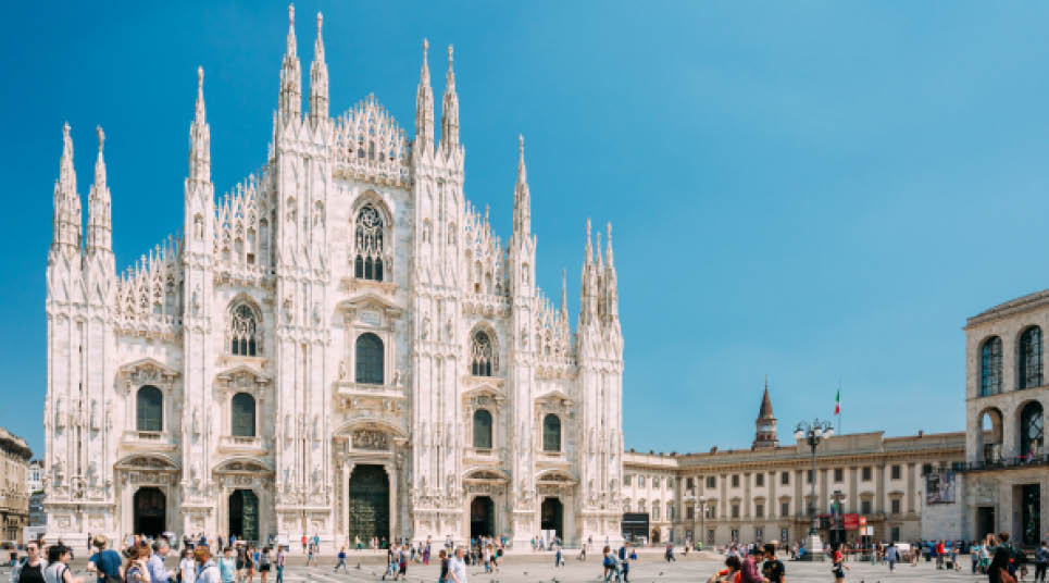 Duomo, a catedral gótica de Milão, Itália