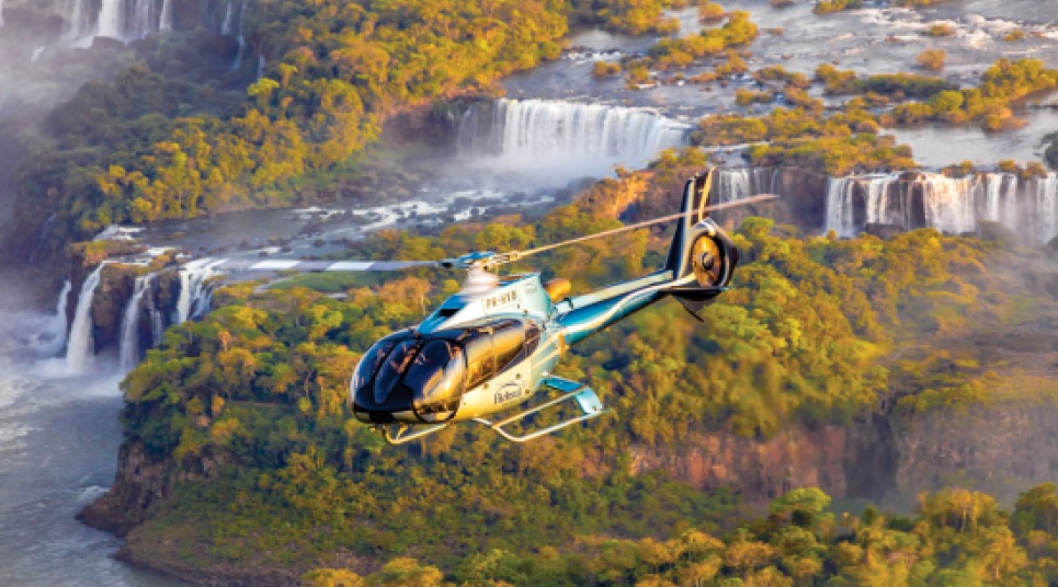 Sobrevoo de helicóptero nas Cataratas do Iguaçu