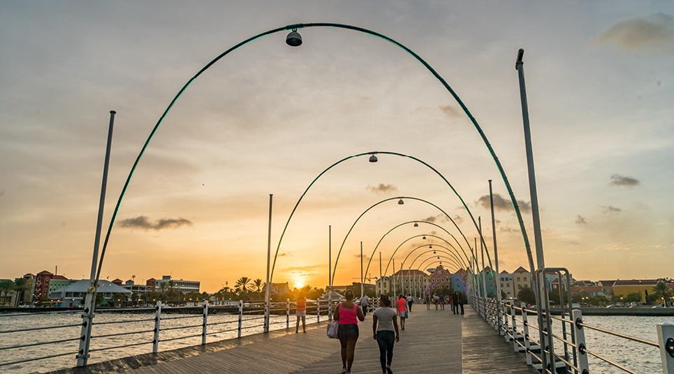 Ponte Queen Ema