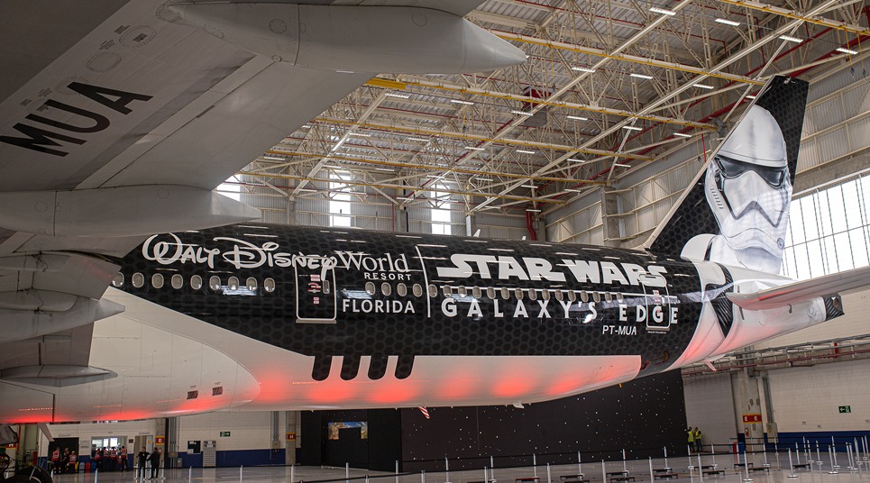 Avião da Latam com o tema Star Wars