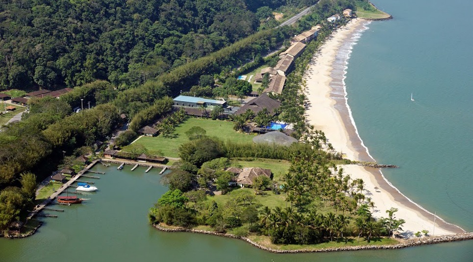 O Portobello fica localizado em meio a uma extensa área verde Vista aérea do resort