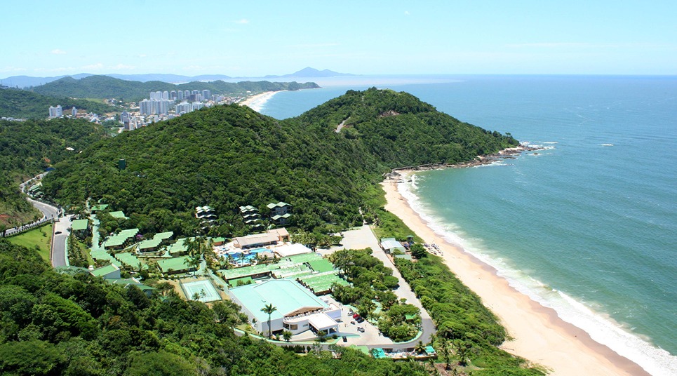 Vista aérea do Infinity Blue Resort & Spa