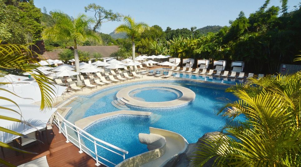 Diversão para crianças e adultos é o que não falta no resort Parque Aquático do Le Canton
