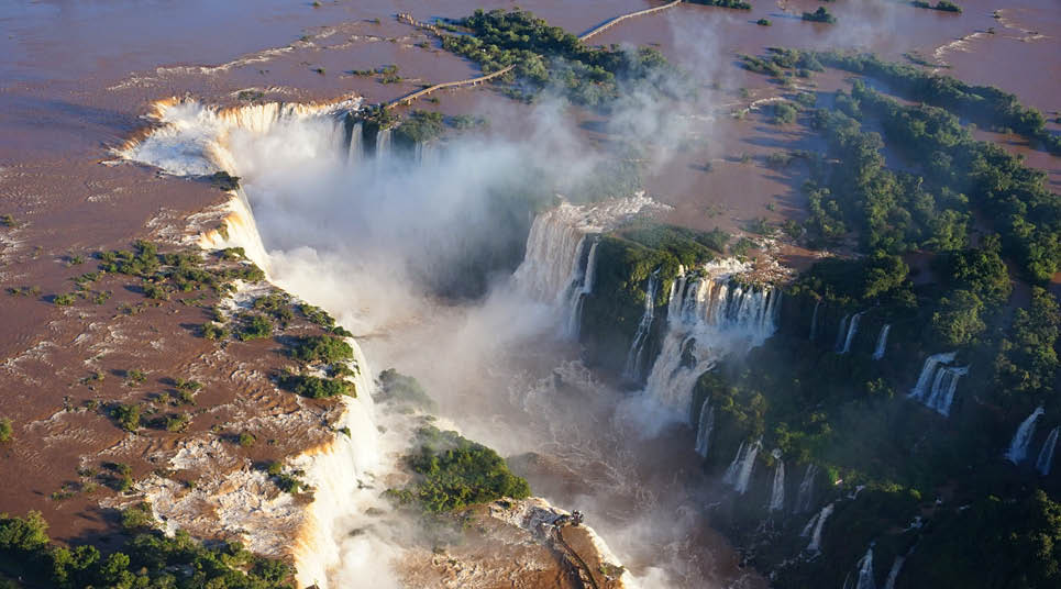 A imensidão das Cataratas é deslumbrante Foz do Iguaçu