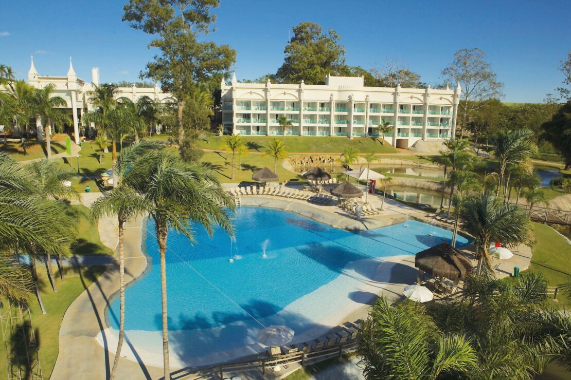 Hotel com parque aquático: Piscina do Mavsa Resort