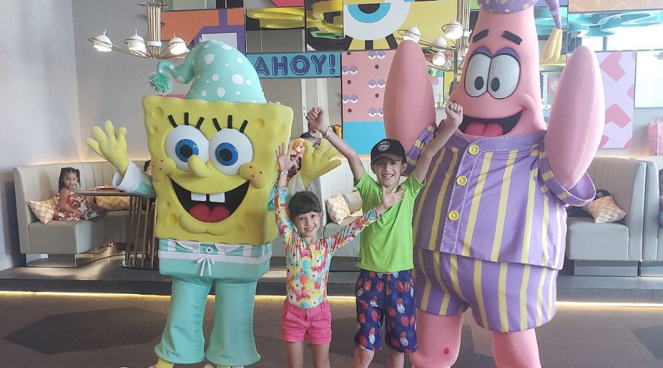 Resort da Nickelodeon encontro com personagens
