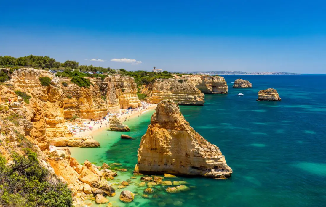 Algarve, sul litoral de Portugal