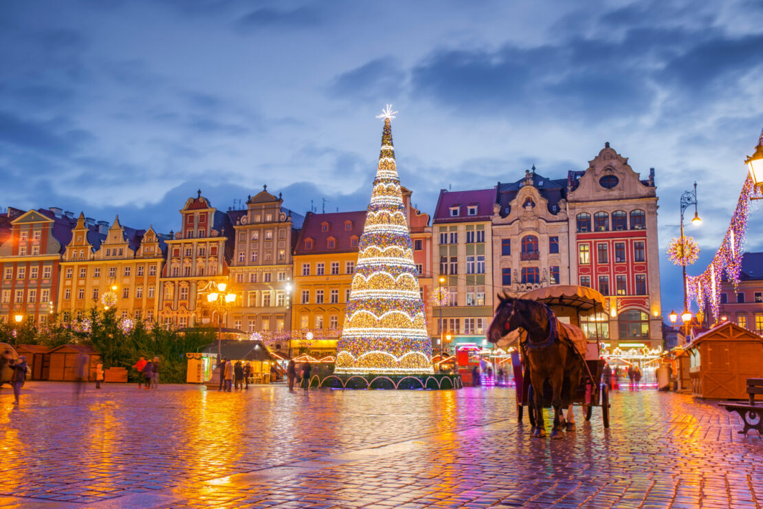 Mercado de Natal de Wroclaw na Polônia (shutterstock) 