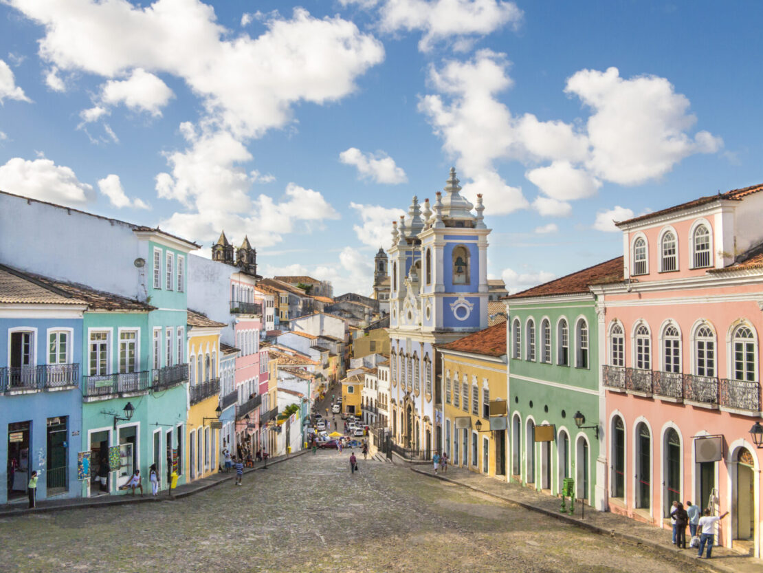 Pelourinho é um dos principais atrativos de Salvador, na Bahia. Leia o Guia completo (foto: shutterstock)