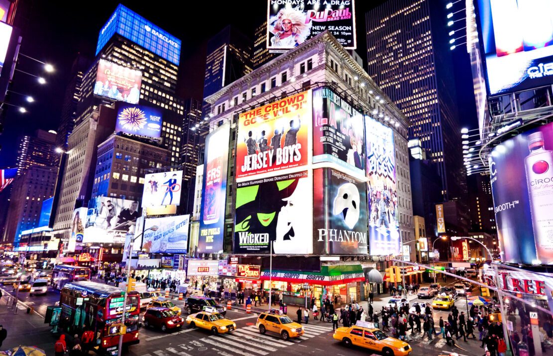 Broadway já chegou a arrecadar mais de US $ 1,8 bilhão em bilheteria. (shutterstock)
