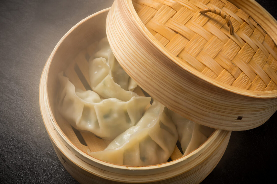 Originários da China, os jiaozi são uma parte essencial da culinária chinesa (shutterstock)
