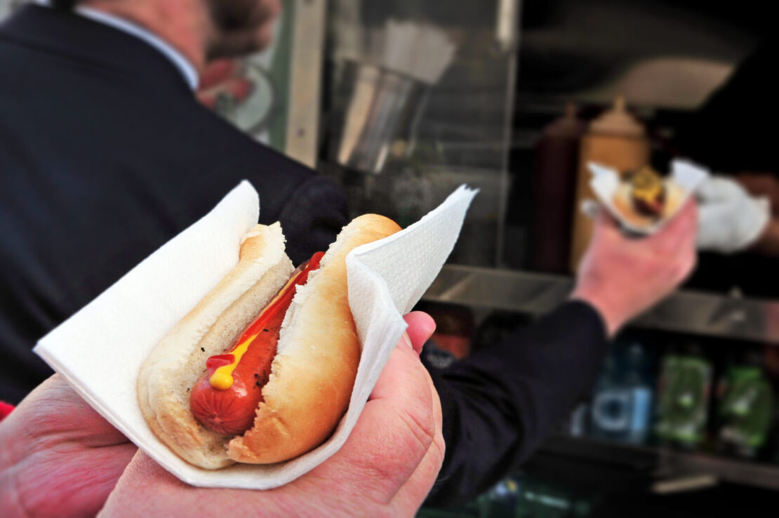 A comida de rua mais famosa do mundo é o clássico Hot Dog americano (shutterstock)