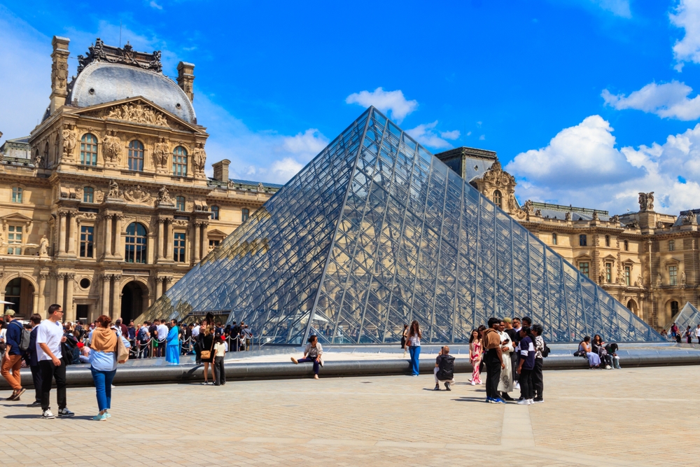 Museus pelo mundo: Louvre