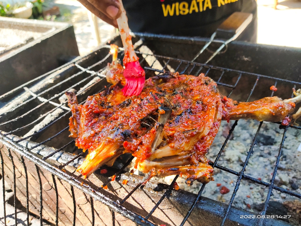 Ayam Taliwang é prato típico da Indonésia