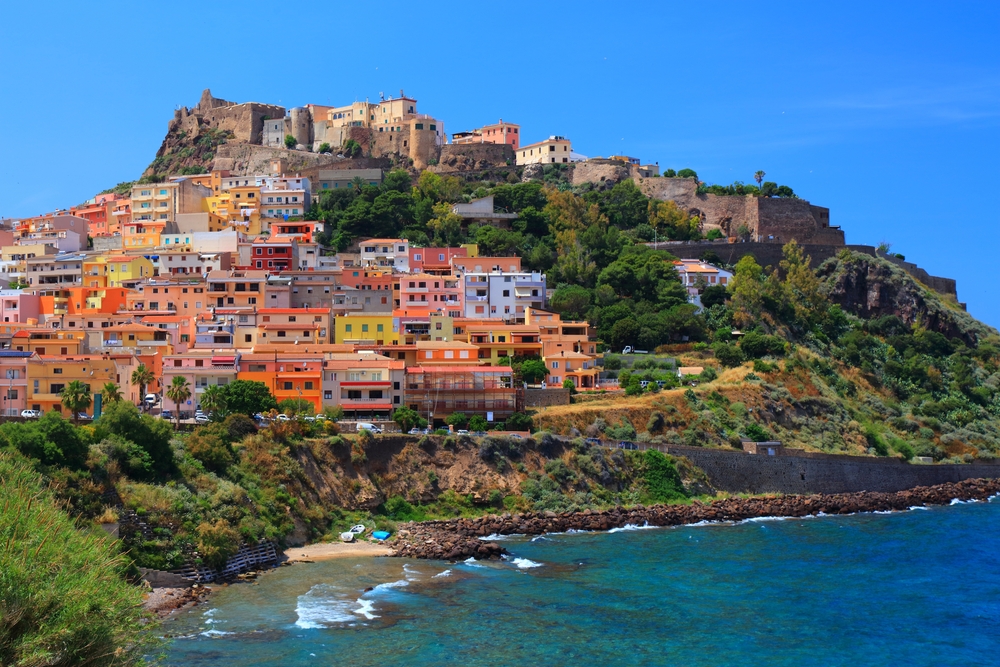 Cidade de Castelsardo na Sardenha