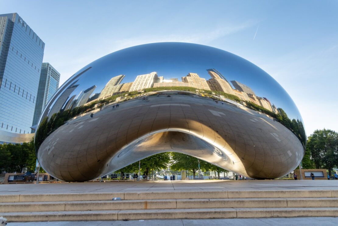 Cloud Gate no Millenium Park em Chicago