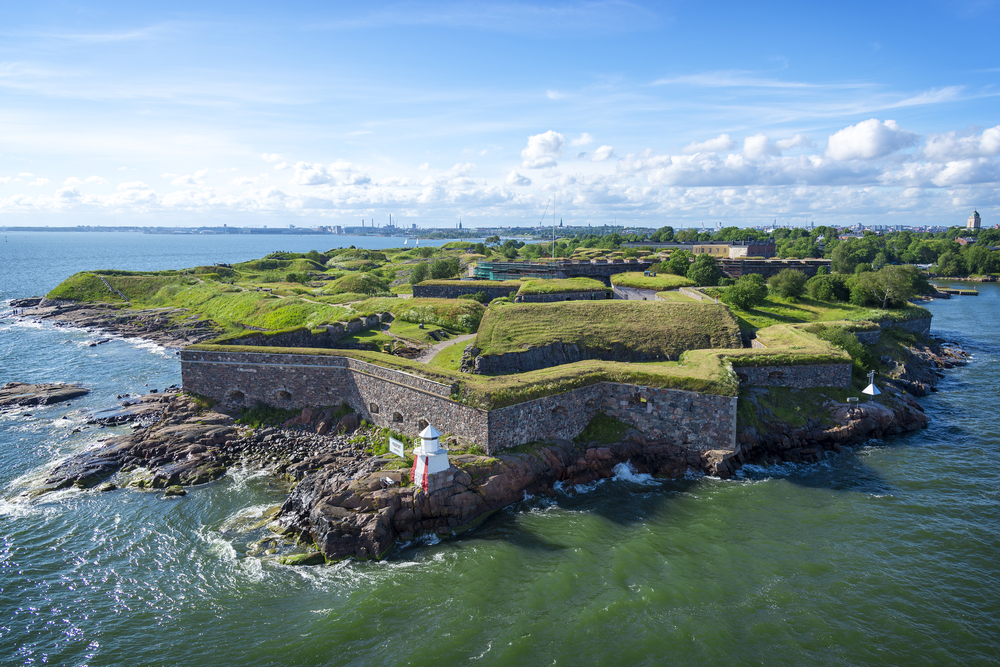 Helsinque combina segurança urbana com rica história