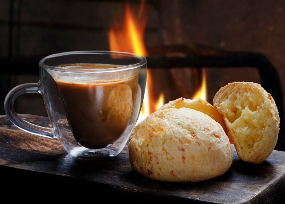 Pão de queijo mineiro conquista paladares mundiais