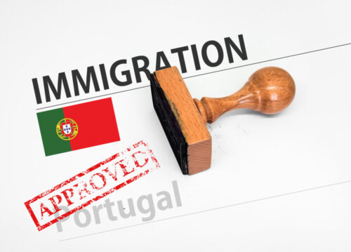 Portugal endurece controles e suspende direitos a brasileiros