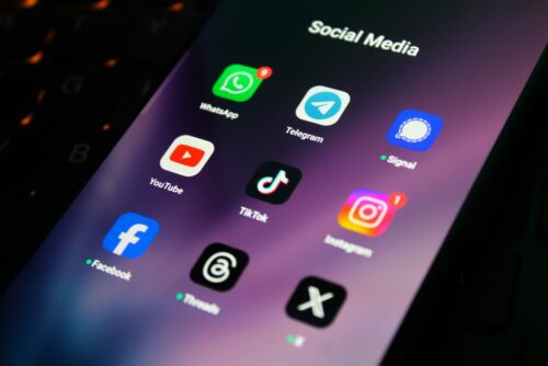 Estados Unidos exigem redes sociais públicas para vistos