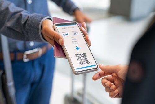 Azul e Google lançam cartão de embarque automático