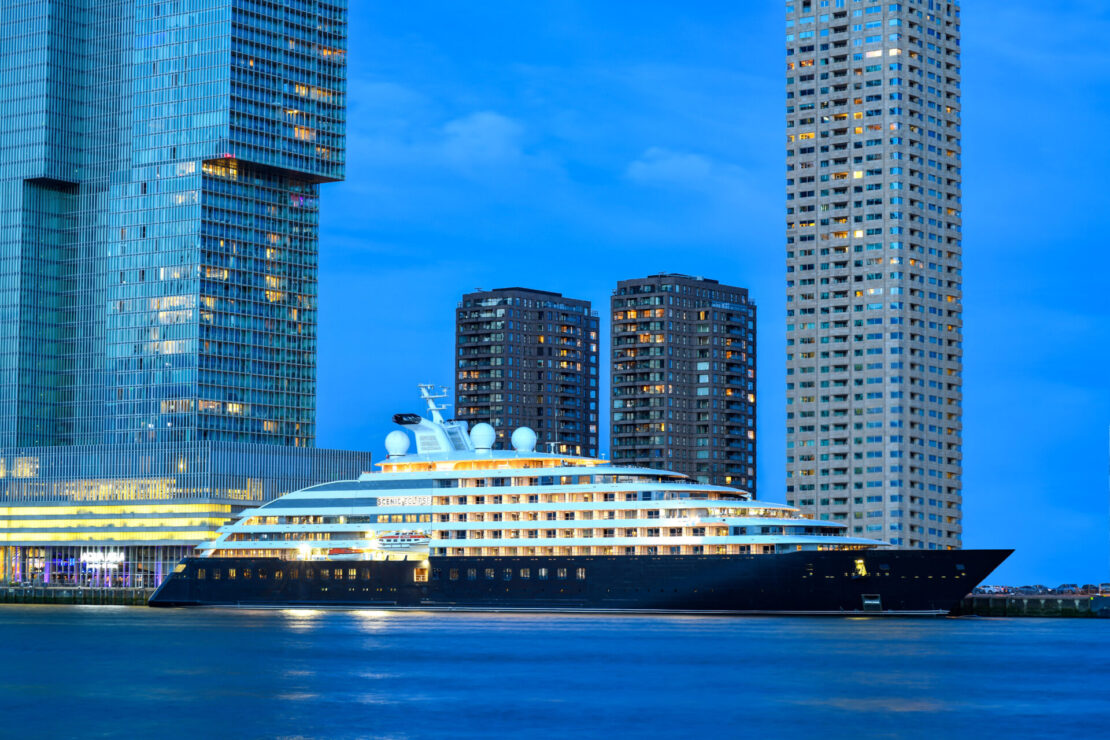 Scenic Eclipse em Rotterdam
