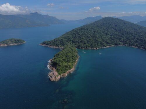 Ilha dos Cocos em Paraty: as Maldivas brasileiras
