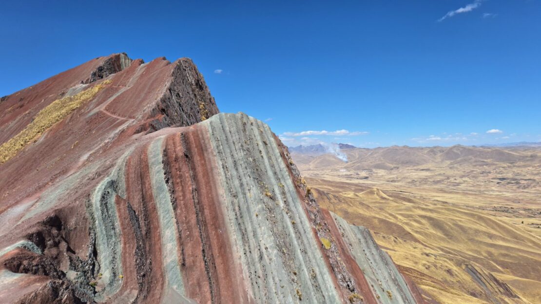 Pallay Punchu: descubra a montanha arco-íris do Peru