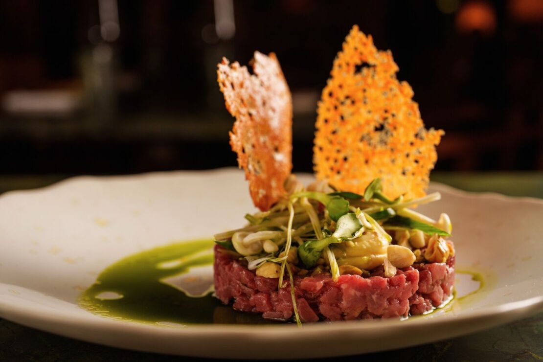 Philippe Starck assinou o design de interiores.