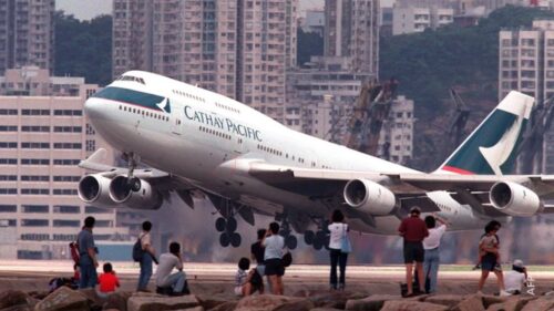 Aeroporto mais perigoso do mundo vira moderno terminal de cruzeiros