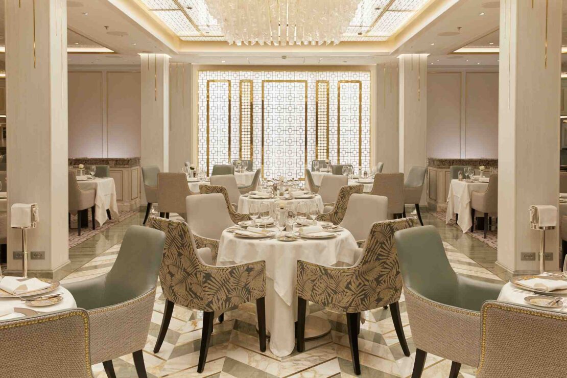 Seven Seas Splendor: restaurante Compass Rose