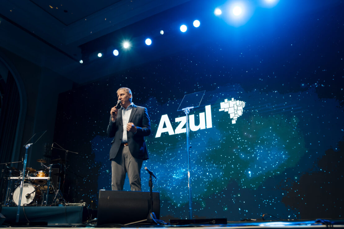 Azul lança nível Diamante Unique e grupo exclusivo One