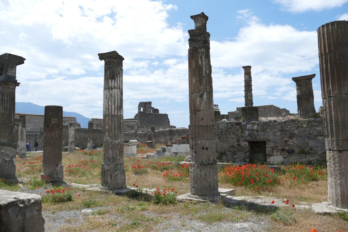Ruínas romanas em Pompeia, Itália
