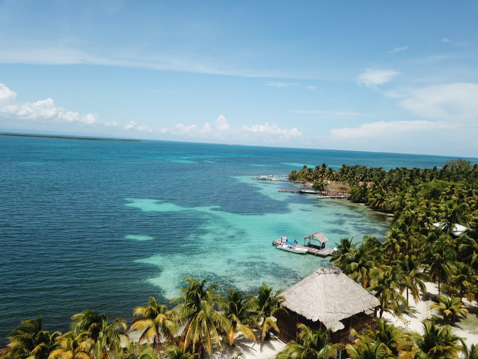 Belize esconde praias caribenhas ideais para mergulho e descanso
