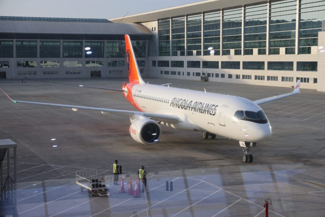 TAAG amplia frota com moderno Airbus A220-300