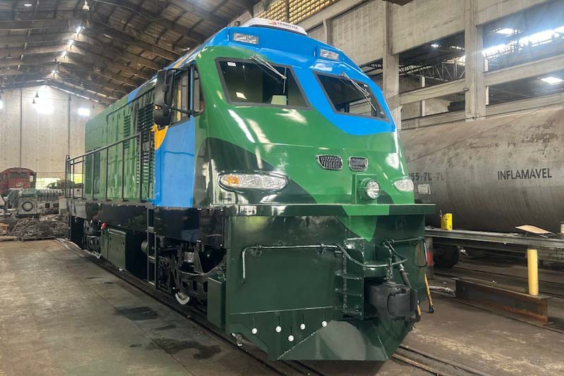 Serra Verde Express investe em nova locomotiva