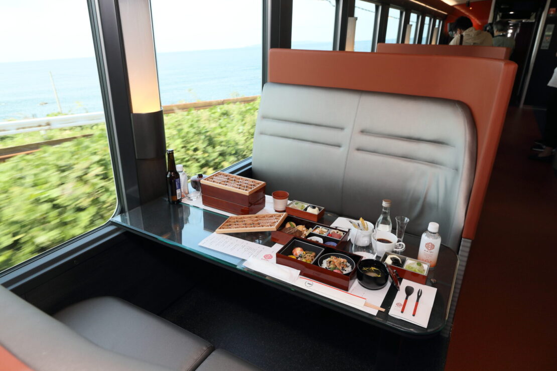 Viagens de trem no Japão unem luxo e tradição